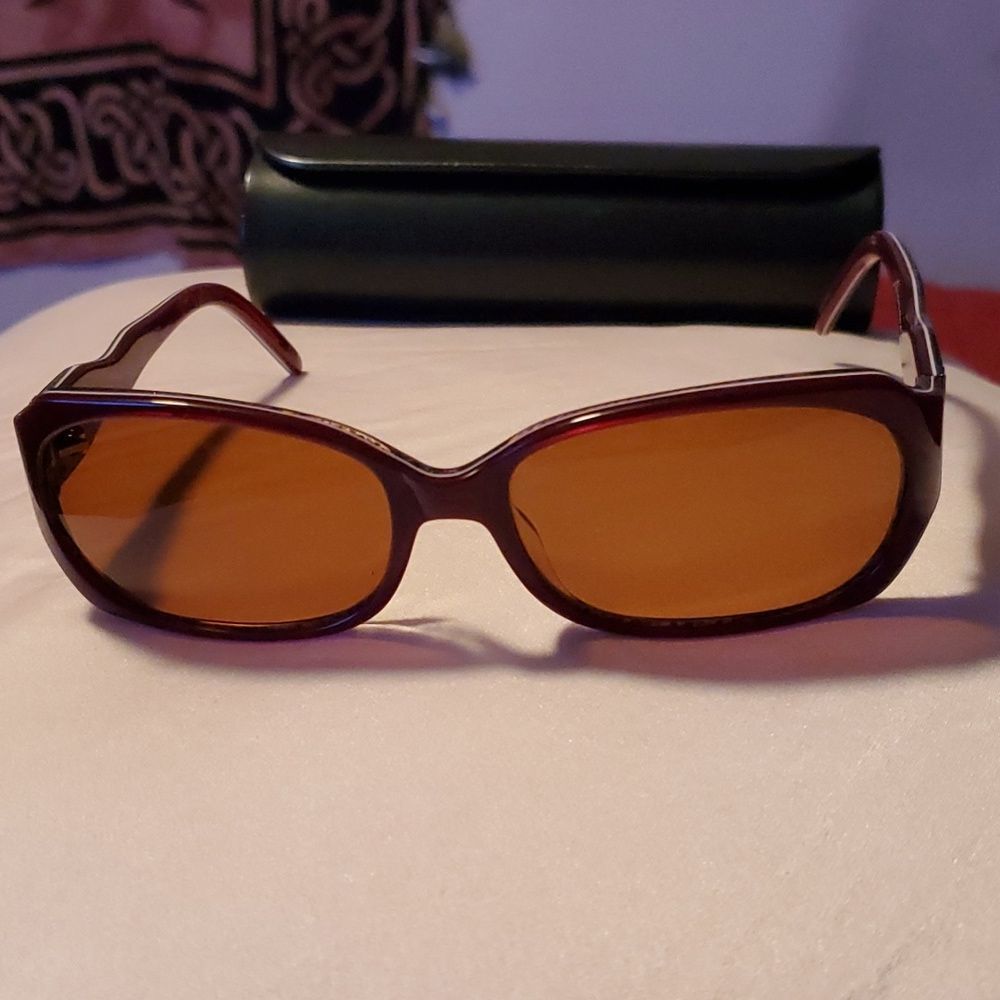 Ellen Tracy Vesta Burgundy‎ Sunglasses with Hard Leather Case